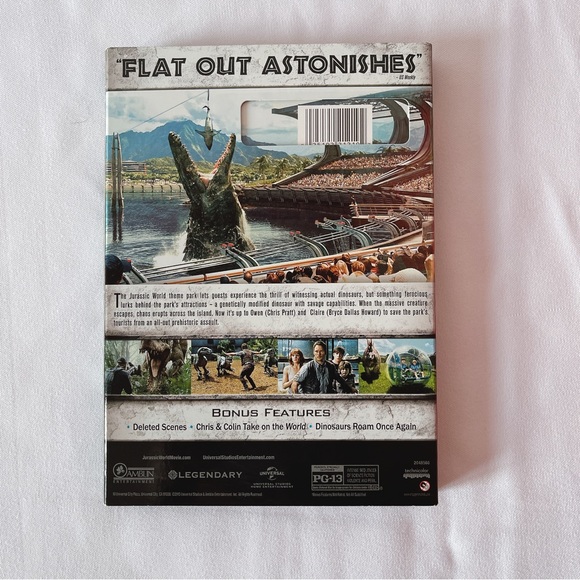 Jurassic World DVD 🦖🌴 - Picture 2 of 2